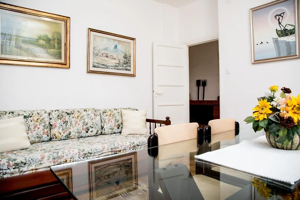 Casa Fertilia 아파트